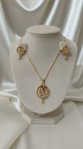 Luminous Grace Gold Pendant Set | Gold Plated Anti-Tarnish Pendant for Women